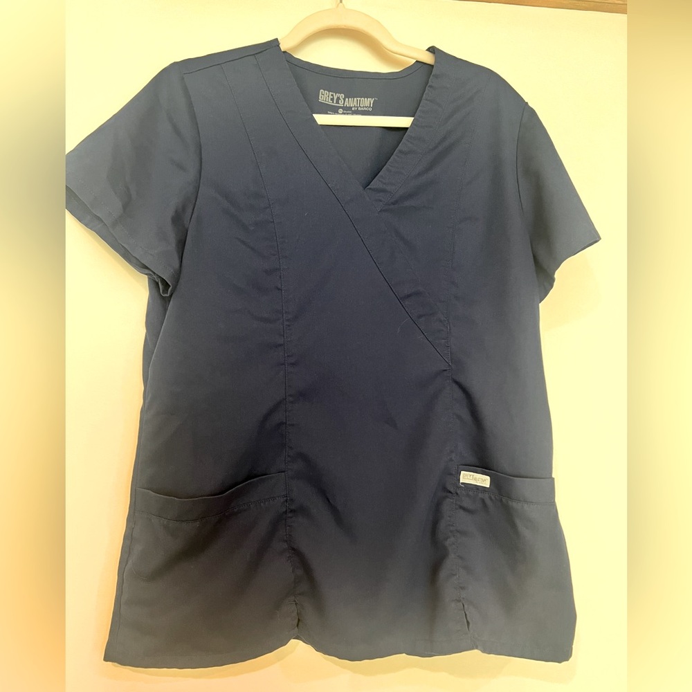 Greys anatomy scrub top women’s large